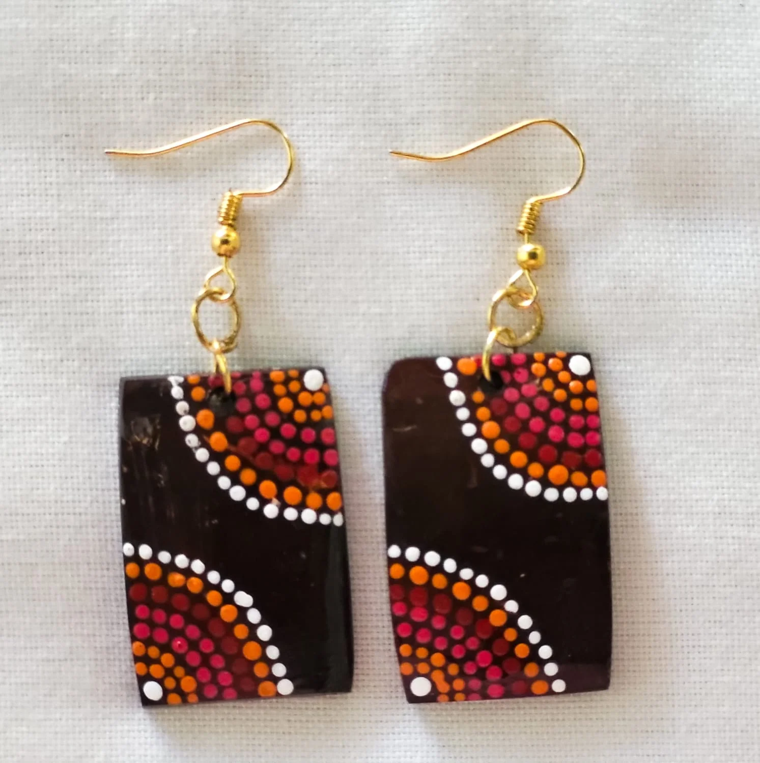 Warm Wave Dot Earrings