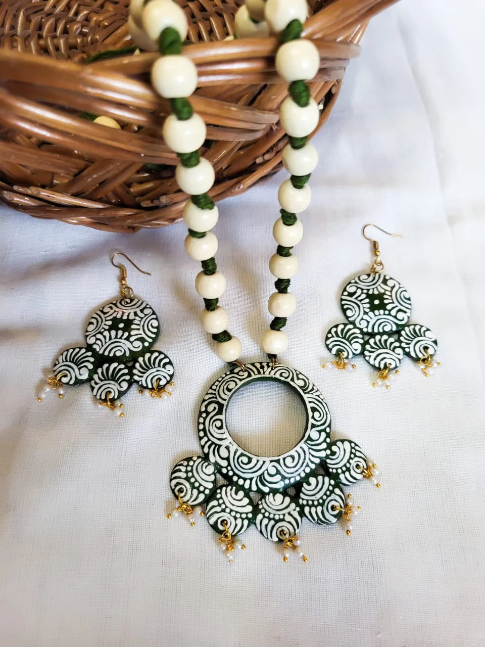Green Pearl Mandala Necklace Set